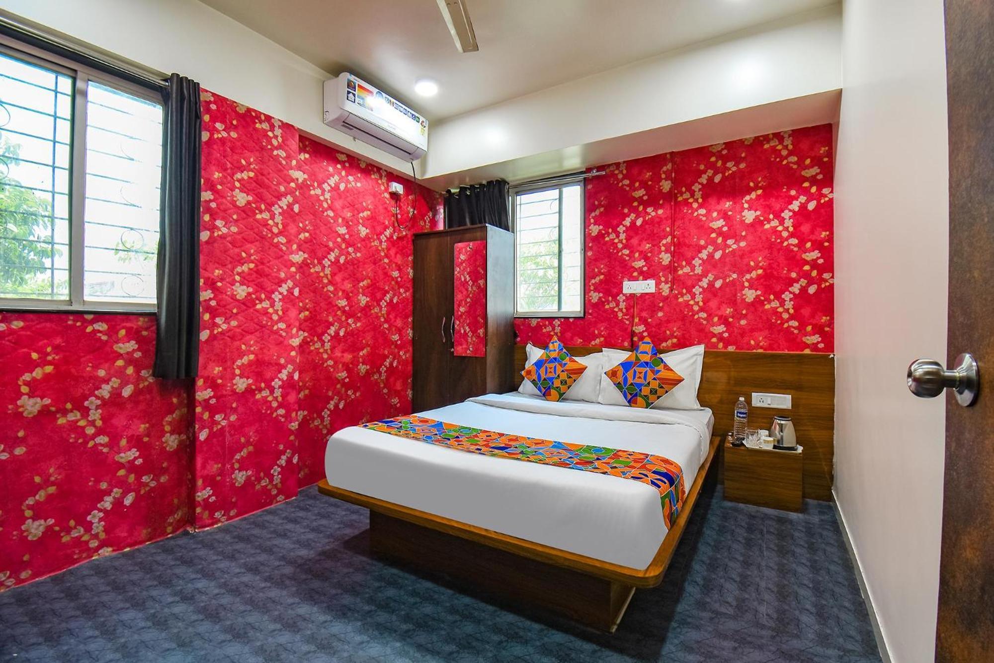 Fabhotel Skylight Studio Rooms - Nr Mcf Camp Poona Buitenkant foto